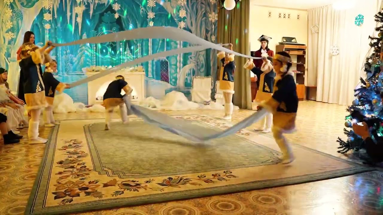 Танец «Северное сияние»