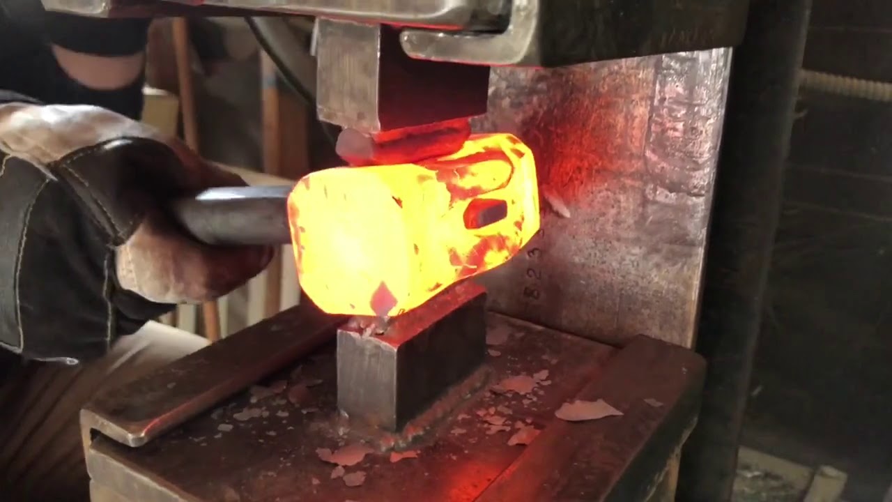 a 2.5lb blacksmith ball peen hammer YouTube