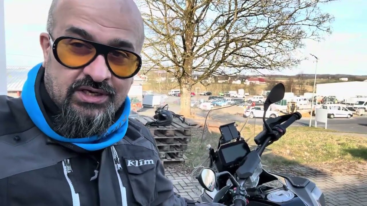 هذه هي أم الدراجات (أم الحنايا) العظيمة BMW R1300 GS Adventure ادفنشر
