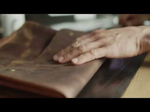 Шкіряна сумка чохол для ноутбуку Moonster (натуральна шкіра+ручна робота), видео 1