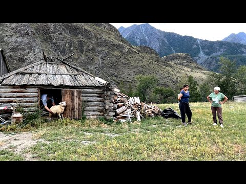 Rusya, Moğolistan, Çin ve Kazakistan sınırında Yolsuz Köy. İnsanlar nasıl yaşar?