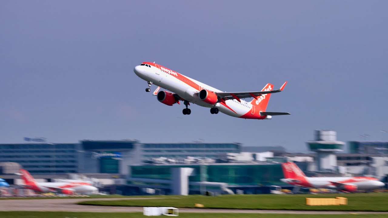 EASYJET A321-251NX takes off from Manchester Airport