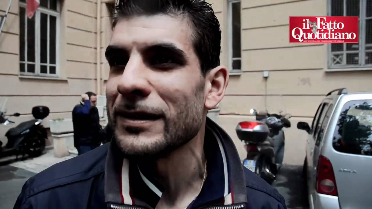 Genova, poca gente ai seggi elettorali