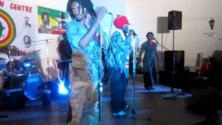 Omidi d'Afrique ... Sha La la la ... Namibia Reggae