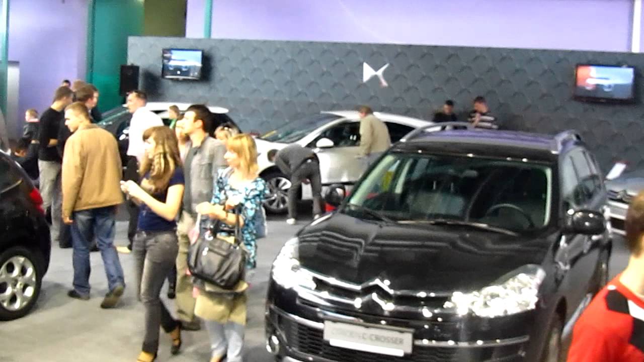 Моторшоу Минск 24.09.2011г.Футбольный манеж - YouTube