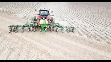 Planting Corn with a John Deere high speed planter... Filmed with a DJI Mavic Pro