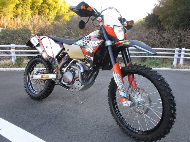 動画あり★「札幌★KTM250EXC-F　2008年」実動 ☆2008年 KTM250EXC-F SIXDAYS 始動走行チェック動画 ☆ - YouTube
