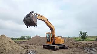 1983 John Deere 690B - Crawler Excavator