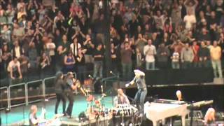 Bruce Springsteen - Dancing In The Dark & Tenth Avenue 04/09/12