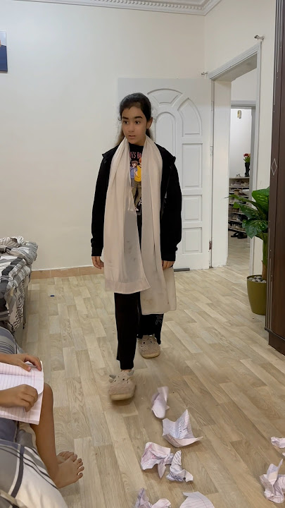 Helping mom ￼￼at Home 🏡mini vlog part 6 #minivlog #short #trending #home #mom #viral #brother