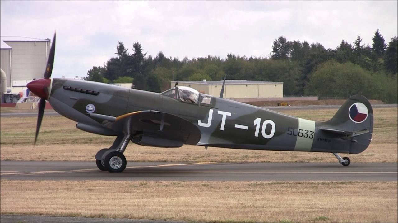 Vintage Aircraft Weekend 2016 - Battle Of Britain Commemoration