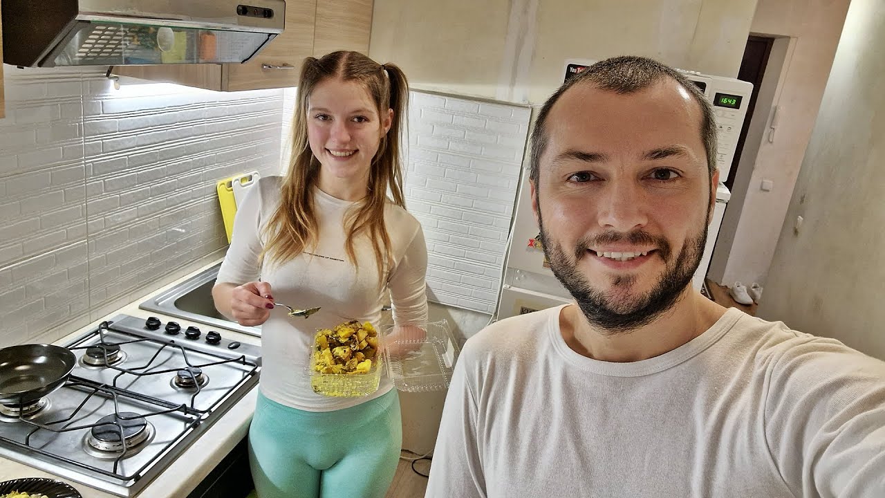 Купили Подписчице набор для кемпинга. Заказали наклейки на машину - YouTube