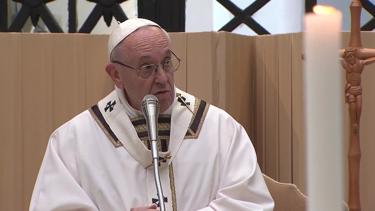 Pope Francis underwent eye surgery with total discretion and success