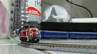 DD51牽引14系客車通過(N規)