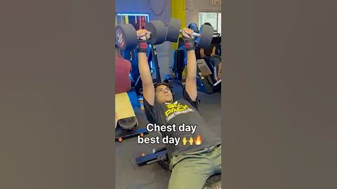 Day 21… a middle class boy with big dreams❤️￼#youtubeshorts #youtube #gym#fitnessjourney #viralvideo