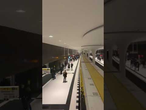 Video: Eröffnung der Metrostation Troparevo: Datum