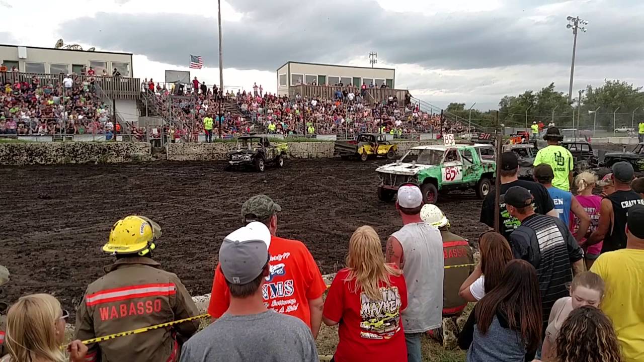 Redwood falls,mn. 2016. Trucks - YouTube