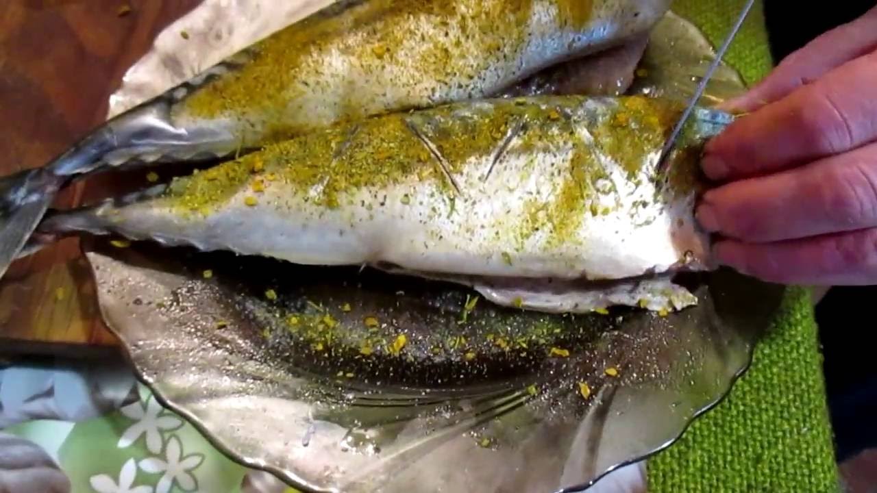 Скумбрия с Картошкой и Луком в духовке.  Вкусно и полезно.