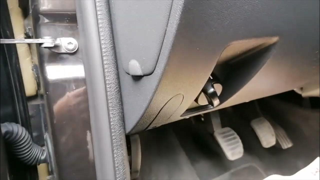 Dacia Duster Fuse Box Location YouTube