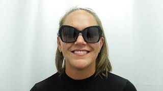 Woman Model Wearing Dolce & Gabbana Dg4399 5018G Sungles