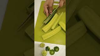 #cucumber #peeling #slicing #cutting #vegetables #salad #shortsvideo #short #youtube #satisfying