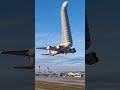cosas que queda uno sorprendido #avión #humor #comedy