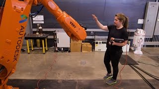 Meet a Woman Who Tames Robots screenshot 4