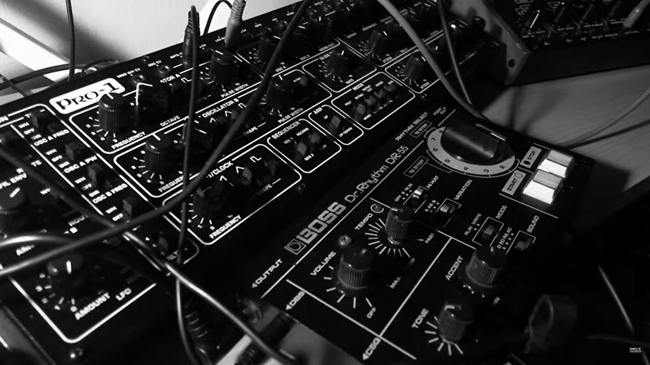 Mira Dr Rhythm DR-55 sync Pro One and Kobol expander easy Bass en YouTube Mira Dr Rhythm DR-55 sync Pro One and Kobol expander easy Bass en YouTube