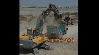 Volvo V460 Excavator Loading Onto Truck | Exciting Cargo Handling Experience!