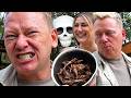LOKALE DELIKATESSEN PROBIERT in der WILDNIS von SÜDAFRIKA! 😂🤮