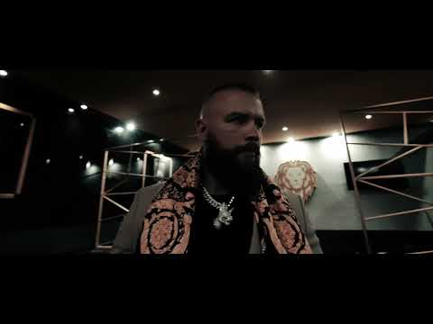 Kollegah - Gepanzerter Maybach