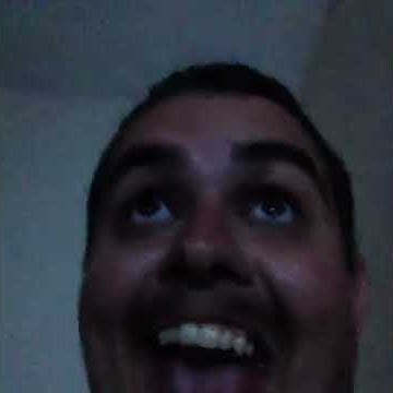 How weirdos watch tv - Vine vid
