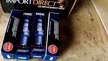 08 Mazda CX7 How to change spark plugs and coils part pt1