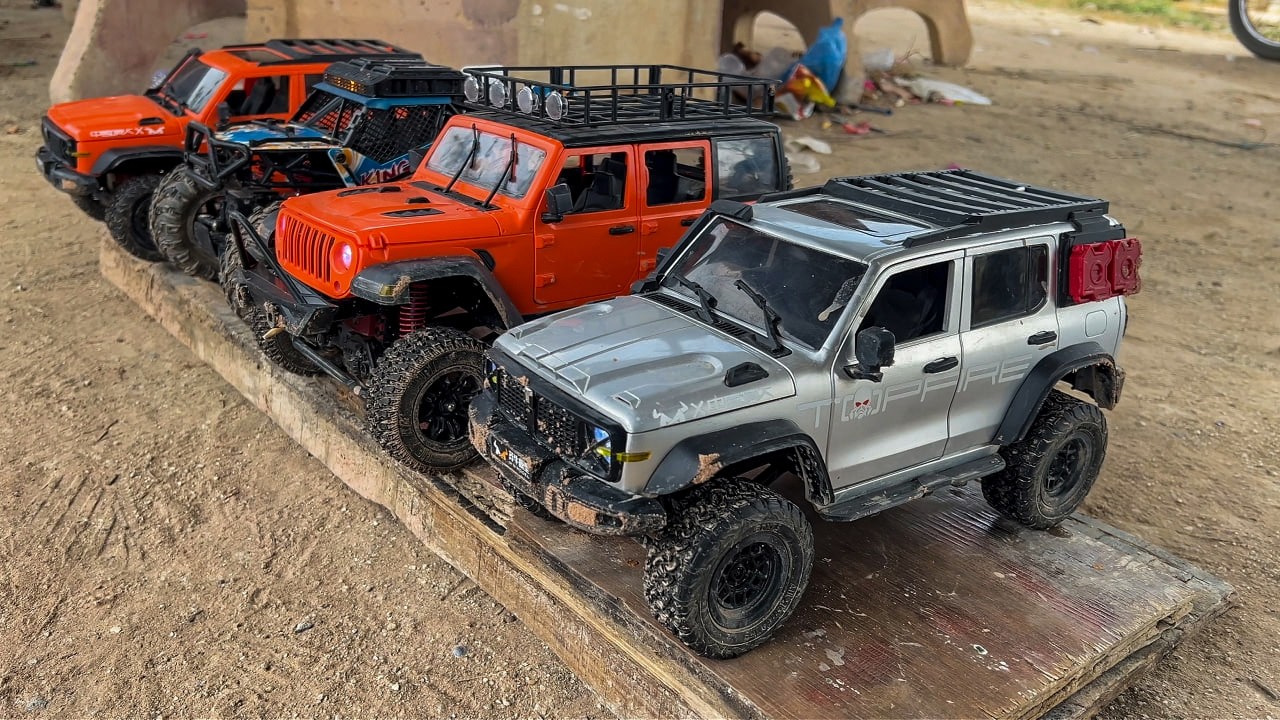 RC Jeep Vs Toyota Off-Road Challenge Up Hill Control RC / RC 009-TV