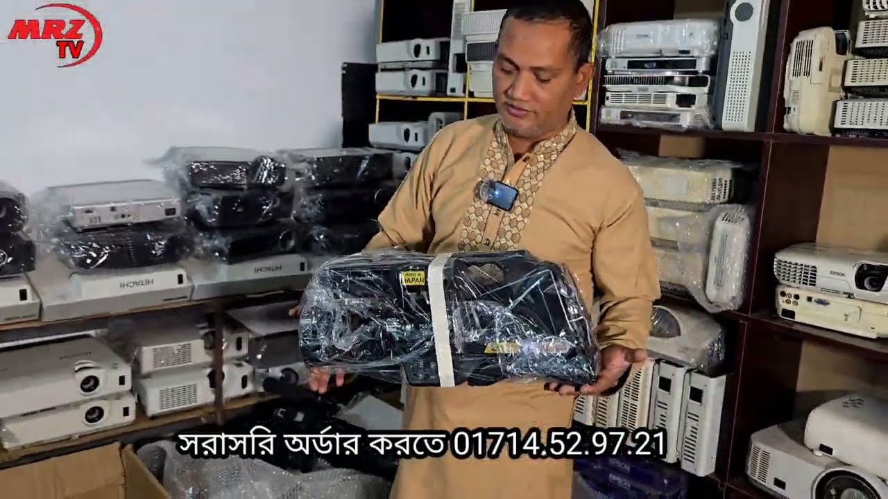 প্রফেশনাল ভিডিও ক্যামেরা অর্ধেকের চেয়েও কম দামে 