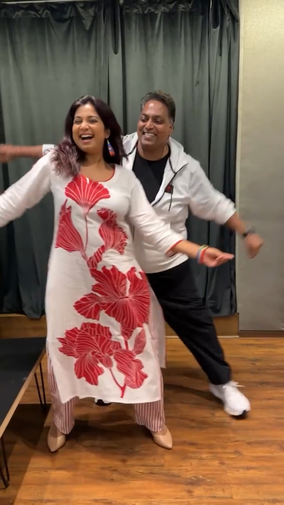 Shreya Ghoshal DANCES to Pushoa 2's 'Angaaron' song with Ganesh Acharya ? #shorts #shreyaghoshal
