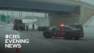 Extreme cold blasts Chicago with record-breaking lows