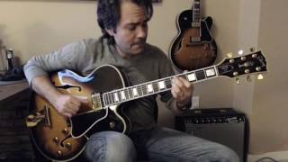 Video thumbnail of "Jingle Bells -Jazz Guitar Chord Melody"