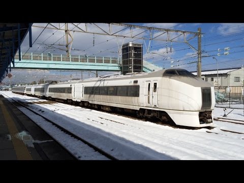 2015年2月当時 現地解体との噂の原ノ町駅に留置中651系K202編成を雪景色とともに見る