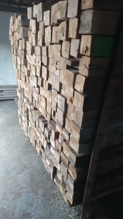 Monggo ygbutuh balok jati lawas hub : 082141642888