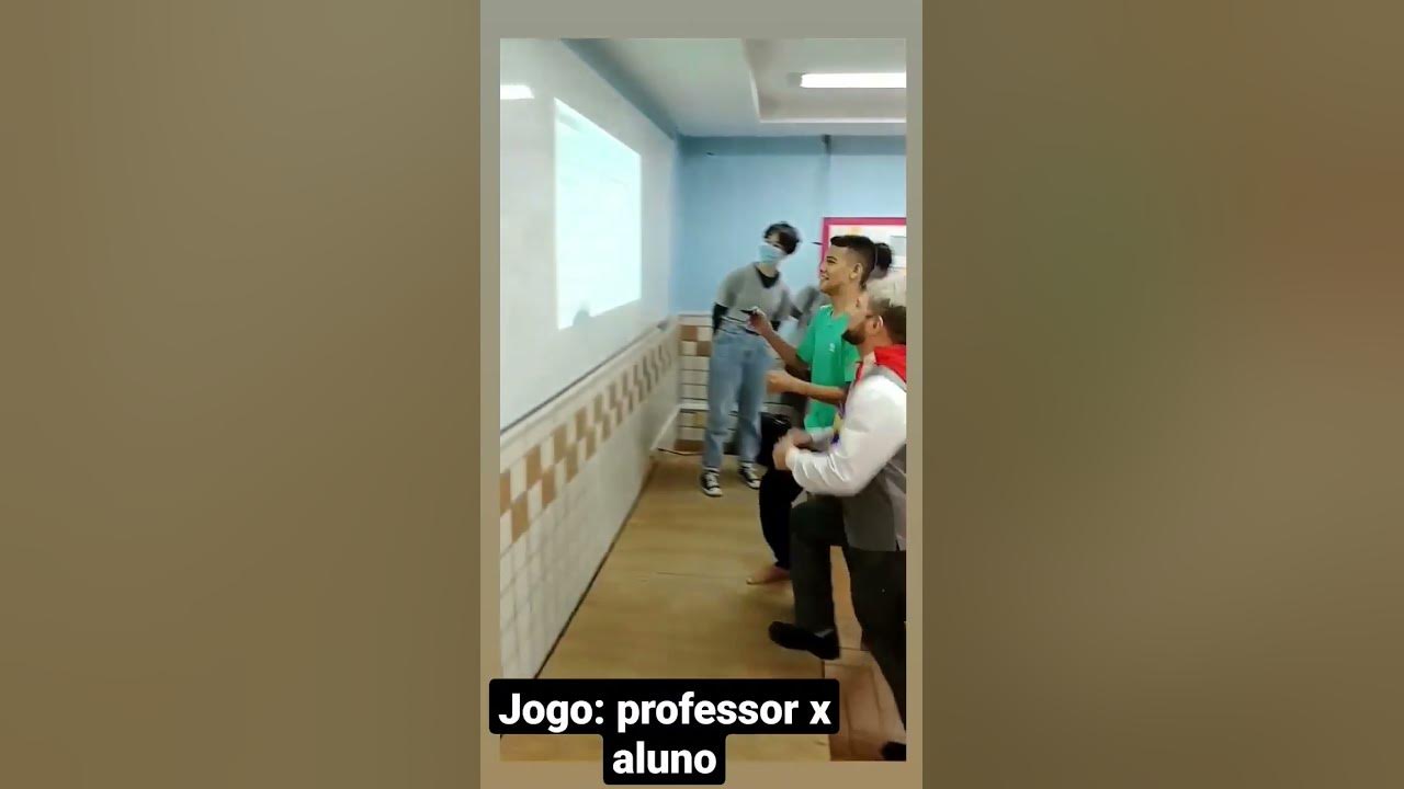 E aí, qual a regra do jogo? 👀 comenta aqui 😂 . . . #professor #escol