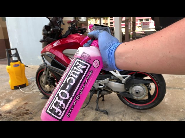 Tru-Tension Chain Lube and Cleaner on the Yamaha MT-01 