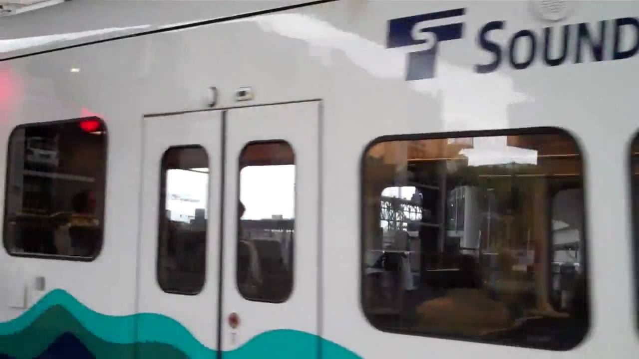Link Light Rail Staduim Station to the Mariners Game YouTube