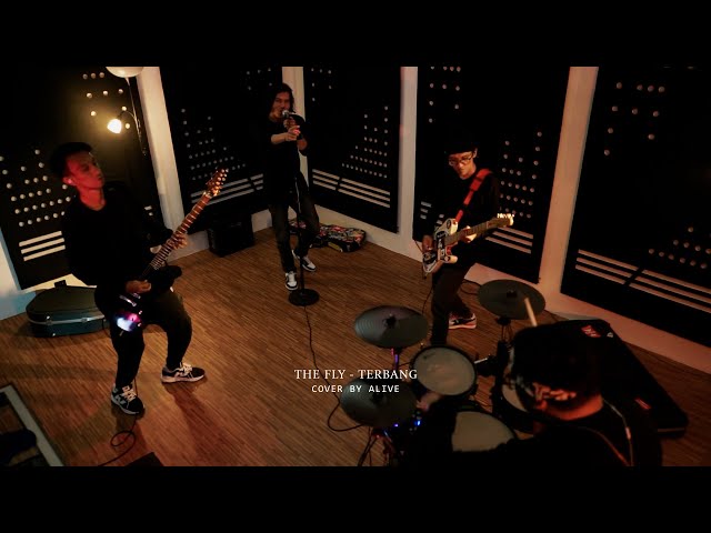 The Fly - Terbang // Cover By Alive class=