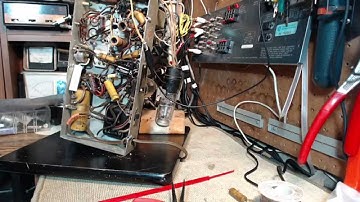 Marconi 201A AM and Shortwave Radio Video #5 - Third Capacitor