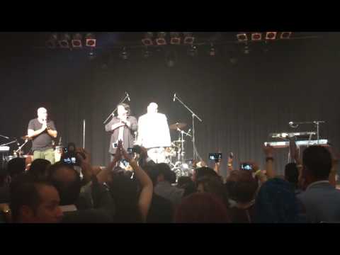 آبرو ريزي شهرام شپره در كنسرت سيدني 2016 Aberorizi Shahram Shapareh Dar Sydney