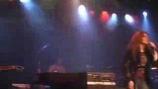 Watch Sarah Kelly Born To Worship video