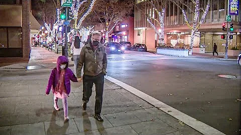 Omicron Throws Cold Water on New Year Party Plans