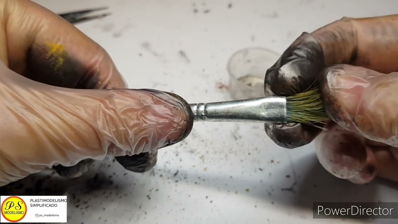 Usando giz pastel para sujar/envelhecer o modelo.