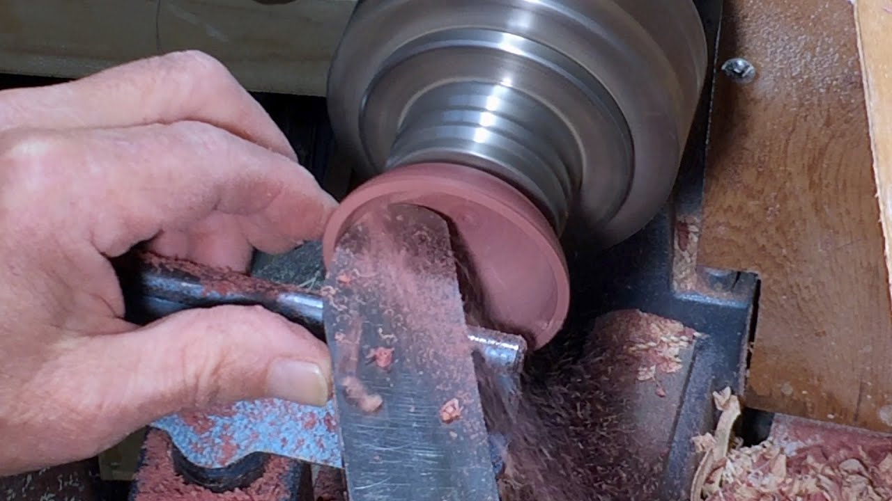Testing Bowl Richard Raffan turns two juniper test bowls to learn how the wood works ...